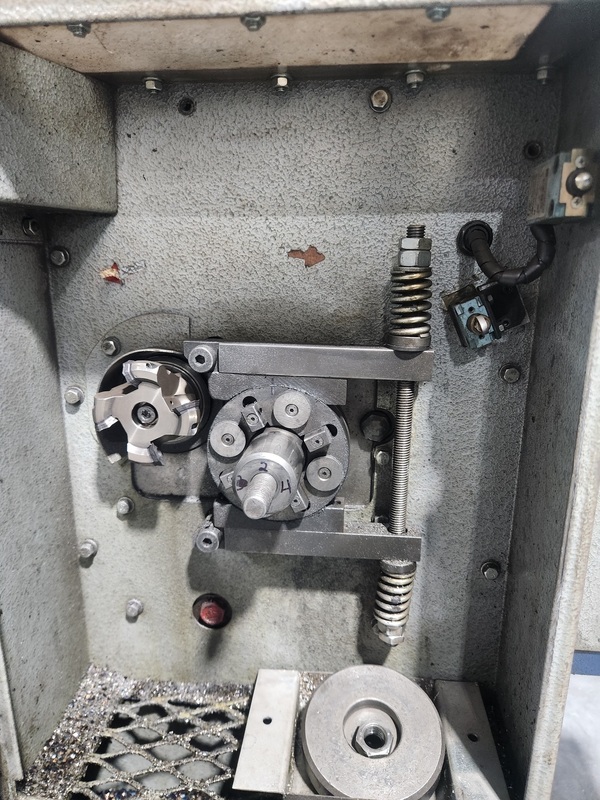 Blacks Charpy #CNM-158A1, specimen milling machine - Image 9