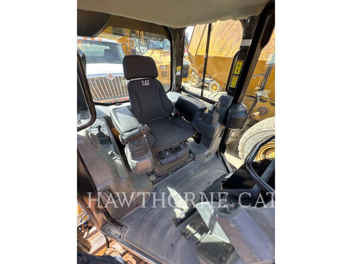 Caterpillar D2, Crawler Dozer, 1808 hours, S/N: XKM00157, 2021 - Image 7