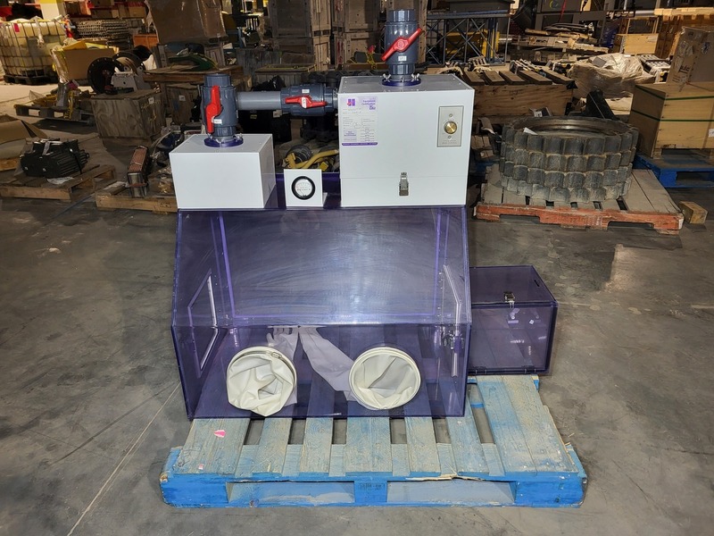Semi-custom laboratory glove box, certified to: IEST-RP-CC-006.3, new surplus - Image 3