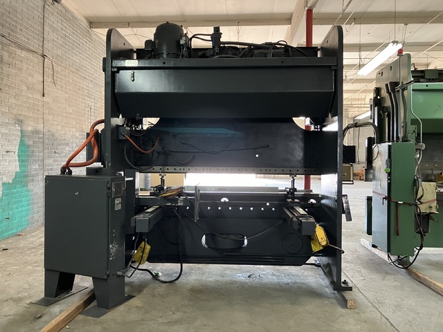 175 Ton, Cincinnati #Autoshape, 10' overall, 1032" between housing, 10" stroke, 17" open, 7" Shut Height, 48" - Image 5