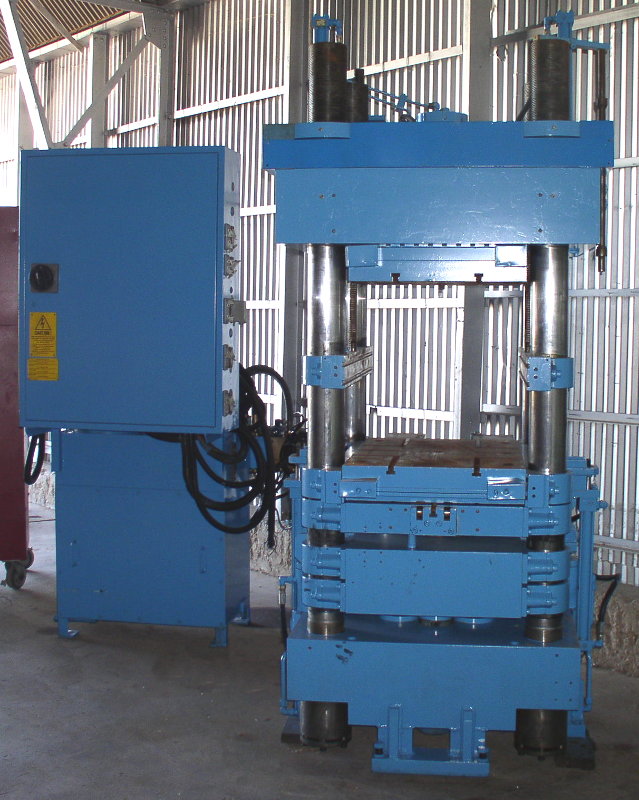 500 Ton, Rutil #RS-SX-2000/250-AF, 4-Post Injection Molding Press, 18 stroke, 7" ram stroke, 33.5" daylight - Image 3