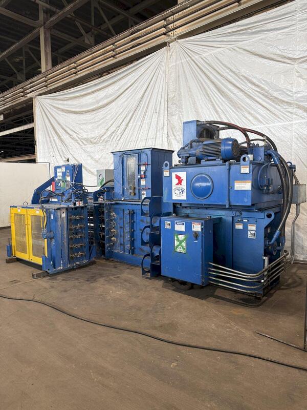 American #PAC40297T20, 30" x 48" x 72" auto-tie horizontal baler system, 7" x 78" cylinder bore, 40" x 27" - Image 3