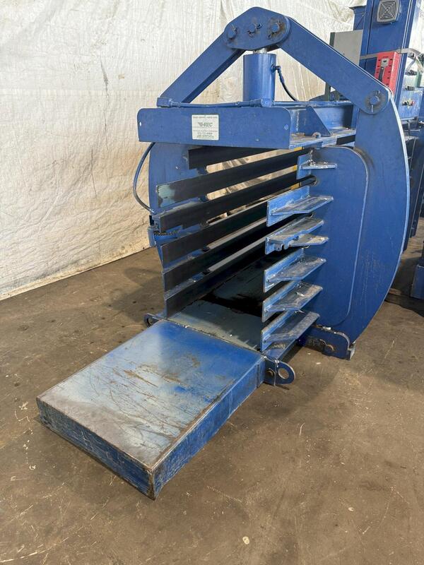 American #PAC40297T20, 30" x 48" x 72" auto-tie horizontal baler system, 7" x 78" cylinder bore, 40" x 27" - Image 4