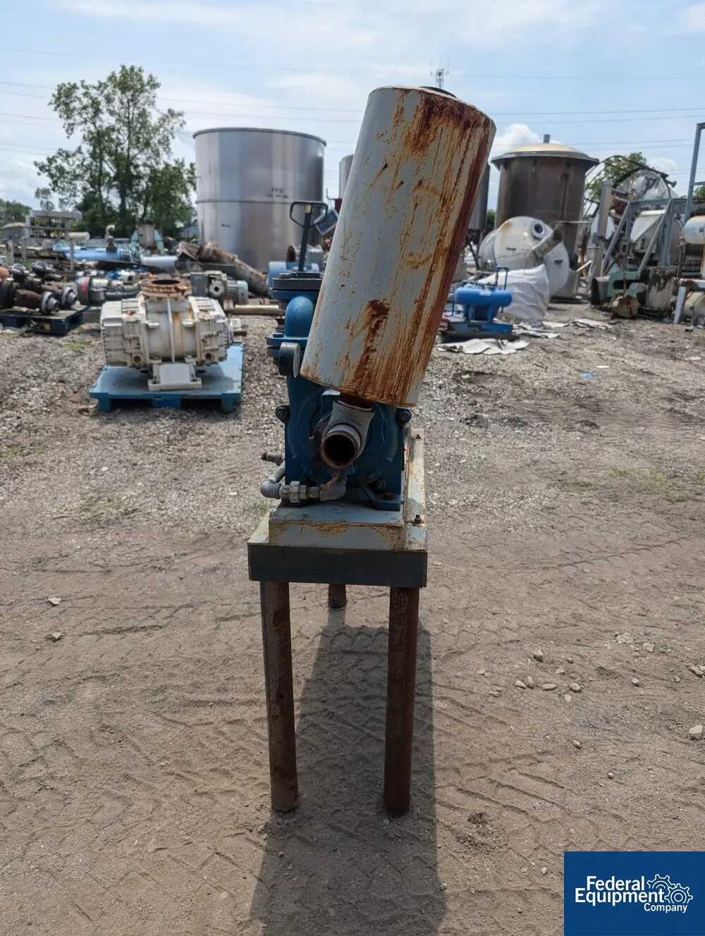 10 HP Liquid Ring vacuum pump, Carbon Steel, 230/460 V., w/ silencer, on steel table (2 available) - Image 4