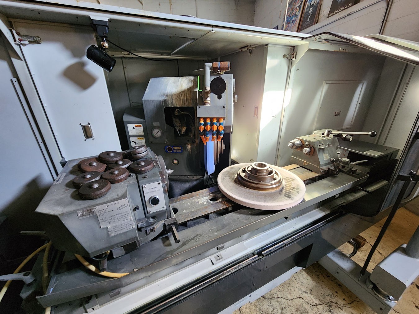 12.6" x 39.4" Jtekt #GL4I-100SWITCH, CNC universal outside dimension grinder, 11.8" grinding diameter, 2023 - Image 6