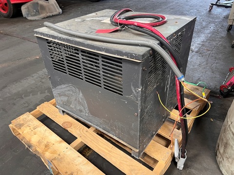 Hawker PowerTech #PT3-18-200, 36V forklift battery, 18 cell, high frequency - Image 3
