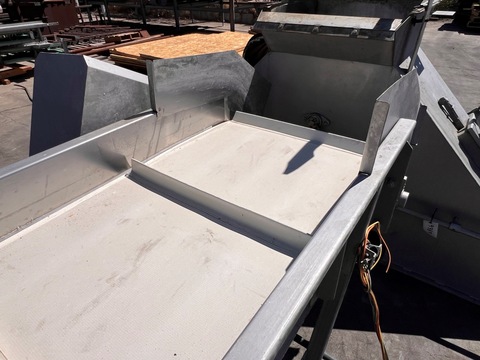 24" wide x 15.1' long, Sound Ocean Metal Fabricators, belt conveyor, product elevator, cleated belt - Image 4