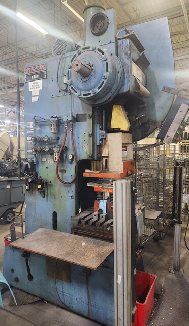 60 Ton, Niagara #M60, 6" stroke, 19.25"open height, 32" x 21" bed, Link 5000 - OmniLink II LCD Operator - Image 5