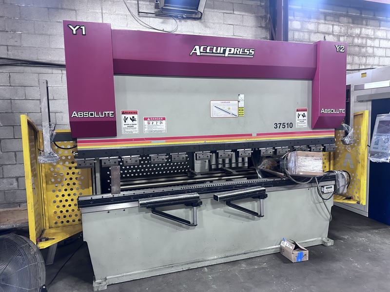75 Ton, Accurpress #Absolute-37510, CNC hydraulic press brake, Delam DA-56 Control, 10' overall, 106" between - Image 5