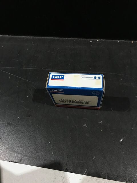 Skf 6206-2z bearing supplies new in box - Image 1