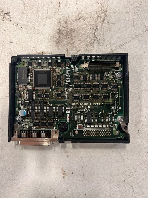 Mitsubishi gt15-75abusl hmi and interface panels used - Image 2