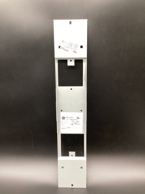 GENERAL ELECTRIC 208C2467G32 C/B Module Filler Plate USED - Image 1