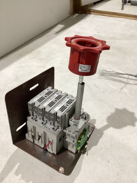 Allen-Bradley 194R-N1 Disconnect Switch USED - Image 2