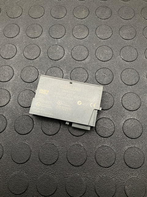 SIEMENS 6ES7 131-4BD01-0AB0 8-Channel Digital Input 24V DC ET200S USED - Image 5