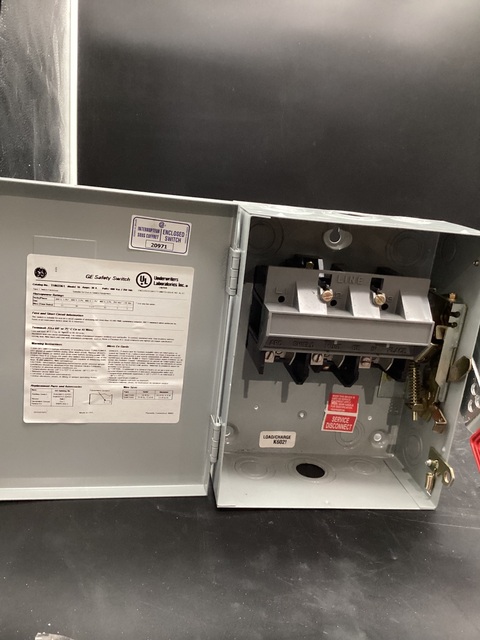 GENERAL ELECTRIC THN3361 General Purpose Safety Switch 30A, 600 VAC USED - Image 4