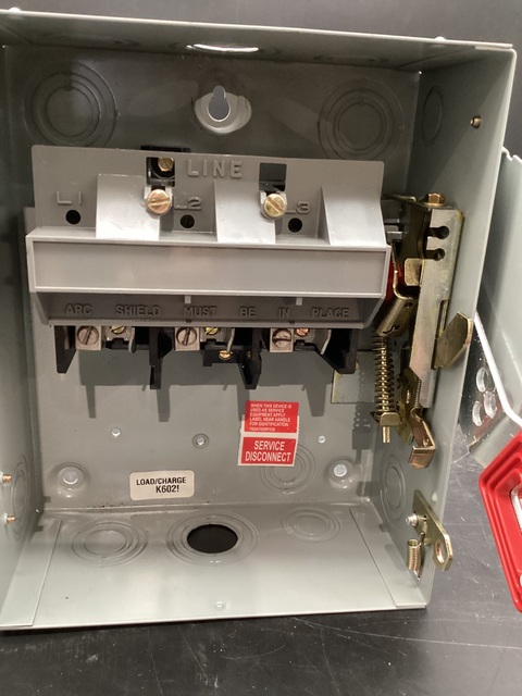 GENERAL ELECTRIC THN3361 General Purpose Safety Switch 30A, 600 VAC USED - Image 5