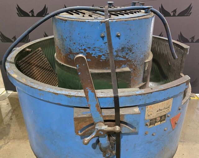 Roto-Finish #ST-4N6A, vibratory parts finisher - Image 2