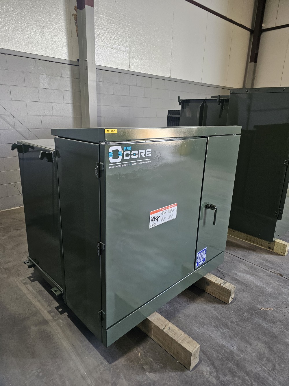 300 KVA 12470GrdY/7200 Primary, 208Y/120 Secondary, PAD, proCORE - Image 6