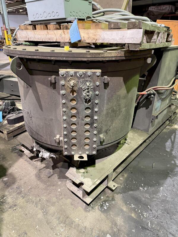 Bear, low pressure molding machine - Image 7