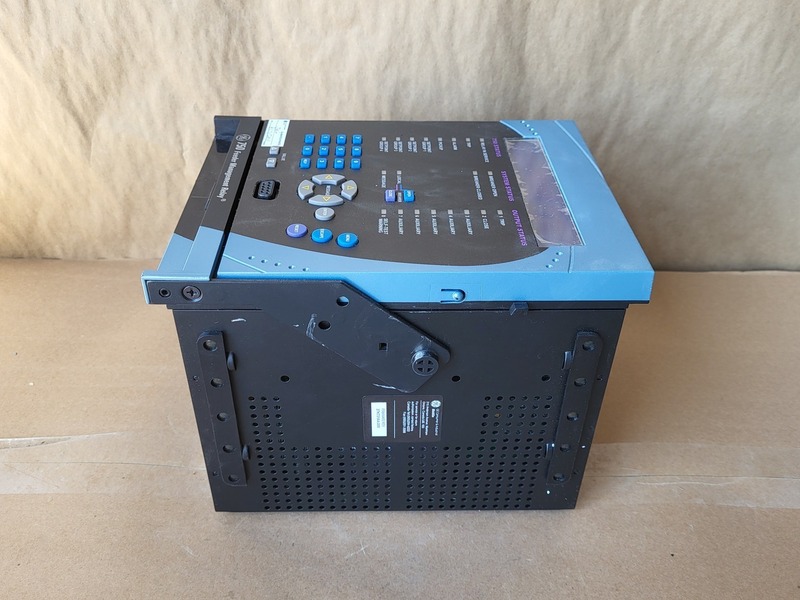 General Electric #SR735-5-5-HI-485, 750 feeder management relay, new surplus - Image 7