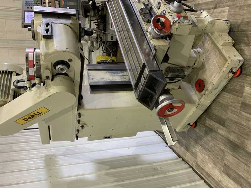 DoAll #FU-205, vertical/horizontal mill, 53-3/4" x 12" table, 2"-22" throat, Heidenhain 2-Axis digital read - Image 4