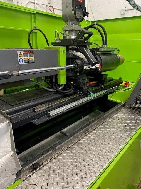 230 Ton, 14.6 oz., Engel #Insert-1060H/230-Rotary-US, vertical plastic injection molder, CC300, 2018 - Image 6