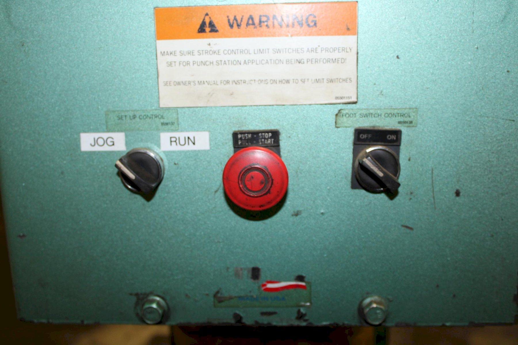 5" x 5" x 3/8" Piranha #PII-65, ironworker, 65 ton - Image 10