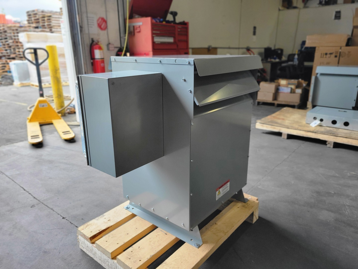45 KVA 600 Primary, 208Y/120 Secondary, Hammond 217038 transformer, dry type, Nema 3R, new surplus - Image 5
