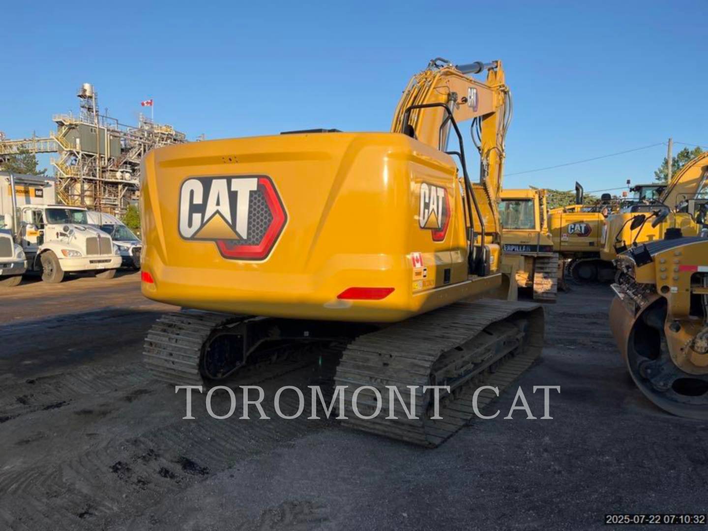 Caterpillar 32307, Crawler Excavator, 44 hours, S/N: RAZ30020, 2023 - Image 3