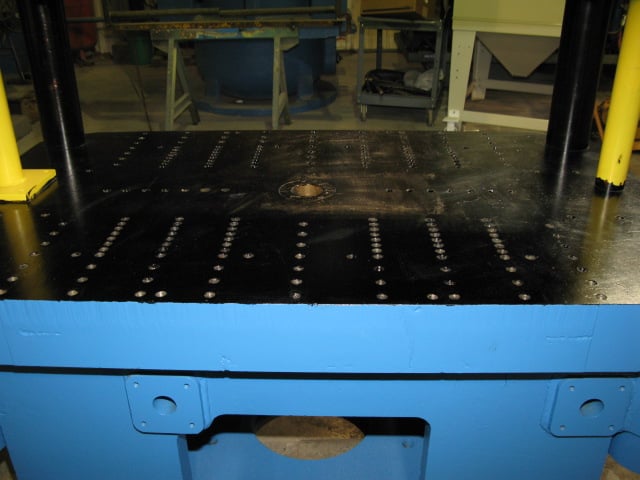 300 Ton, 56" x 44", down-act, 4-post, 66" daylight, 48" stroke, 36" work hght, 5" posts, 16" bore cyl, #2248 - Image 4