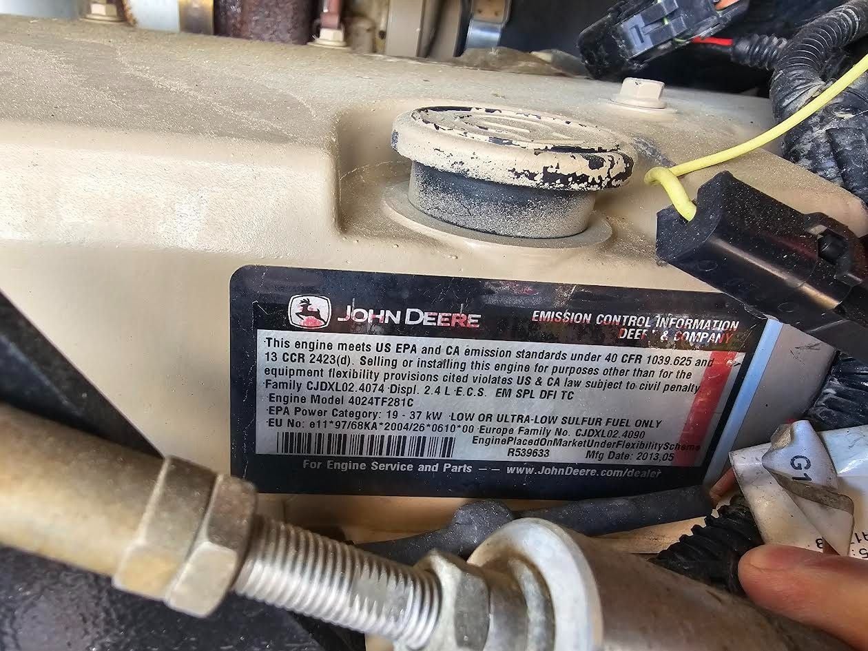 185 cfm, 80 psig, Daewoo Doosan #P185, diesel air compressor, 4-cylinder Deutz diesel engine, two air - Image 7