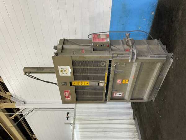 60" x 30" x 45" Piqua #30, vertical cardboard baler, 60" x 24" feed door opening, 10 HP - Image 1