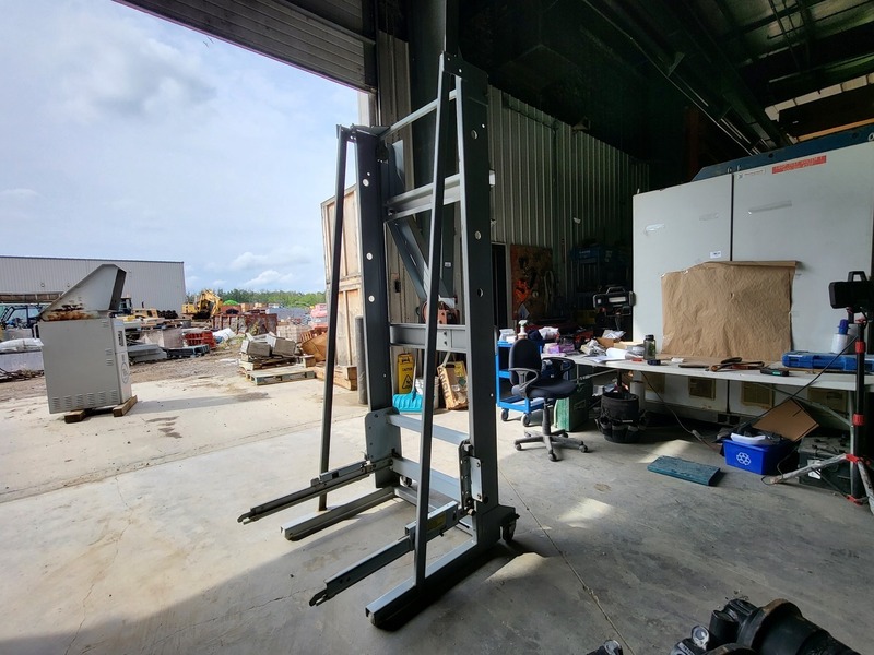 General Electric, power / vacuum switchgear lift truck, 850 lb. - Image 4