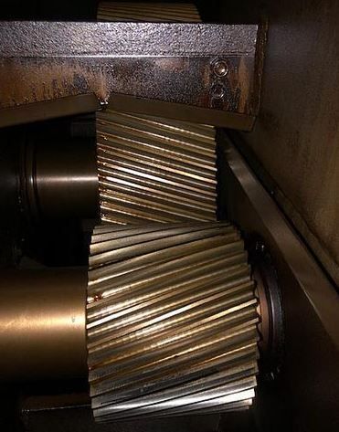 1000 HP, Falk #2100Y1-lb, gearbox, 578 RPM ouput, 1.66 service factor, 3.02 :1 ratio - Image 4