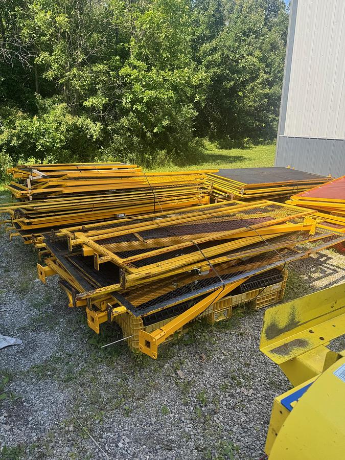 Assorted robot fencing, $25.00 per peice - Image 2