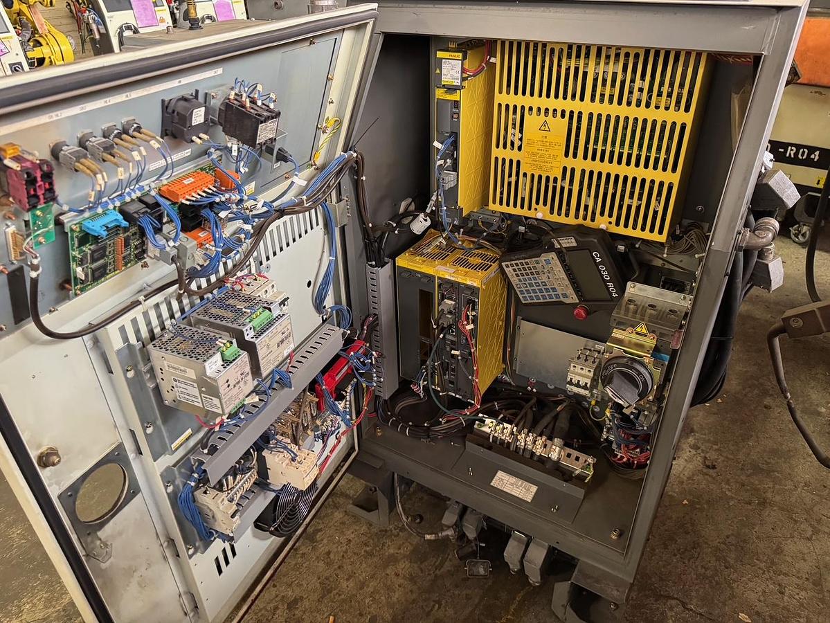 Fanuc, R-2000iB/210F, 6-Axis robot, R-30iA control, 210 Kg payload, 2655mm reach - Image 4