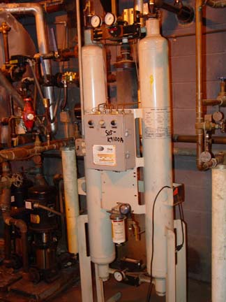 Pneumatic Products #145DHA, Desiccant Dryer, 150 psi @ 150&deg;F, 115 V - Image 1