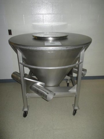 20 cu.ft. Apache Stainless Steel Cone Shaped Portable Tote - Image 3