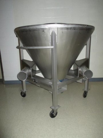20 cu.ft. Apache Stainless Steel Cone Shaped Portable Tote - Image 5