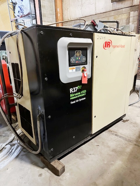 138 psig, Ingersoll-Rand #R37NE-THS, Nirvana VSD compressor, 2014 - Image 1