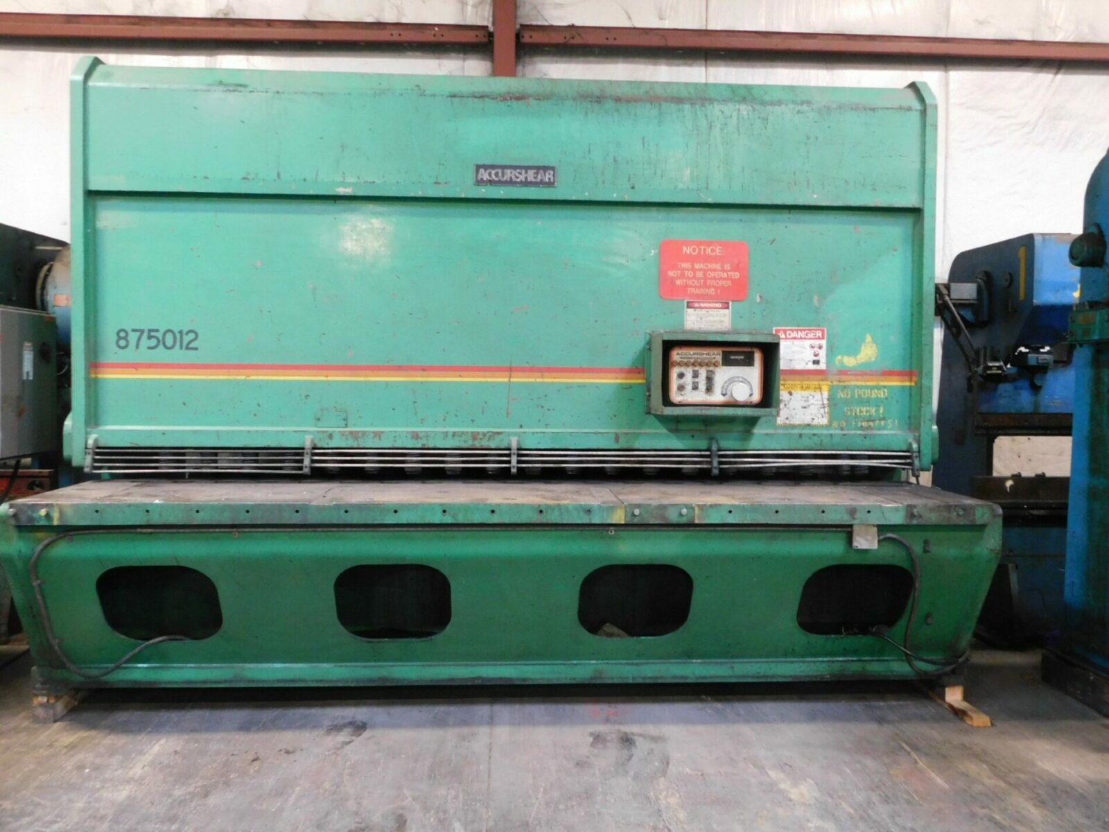 Accurshear #875012, shear, power back gauge, blade gap adjustment, 1985 - Image 4