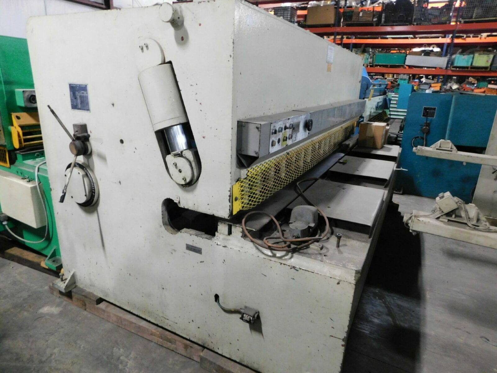 1/2" x 10' Adira #GHS-1330, hydraulic shear, 39" power back gauge, 4' squaring arm, blade gap adjust., 1998 - Image 3