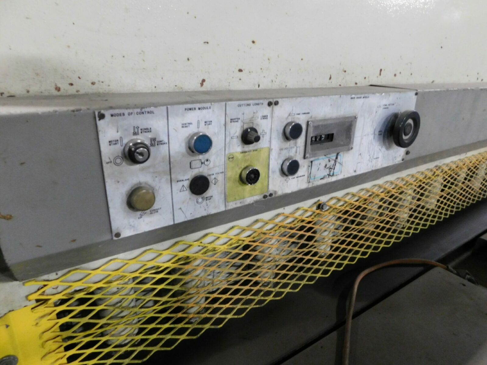 1/2" x 10' Adira #GHS-1330, hydraulic shear, 39" power back gauge, 4' squaring arm, blade gap adjust., 1998 - Image 5