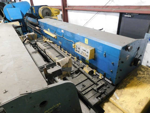 1/4" x 3' Amada #M4065, mechanical shear, 39" programmable back gauge, squaring arm, 1984 - Image 5