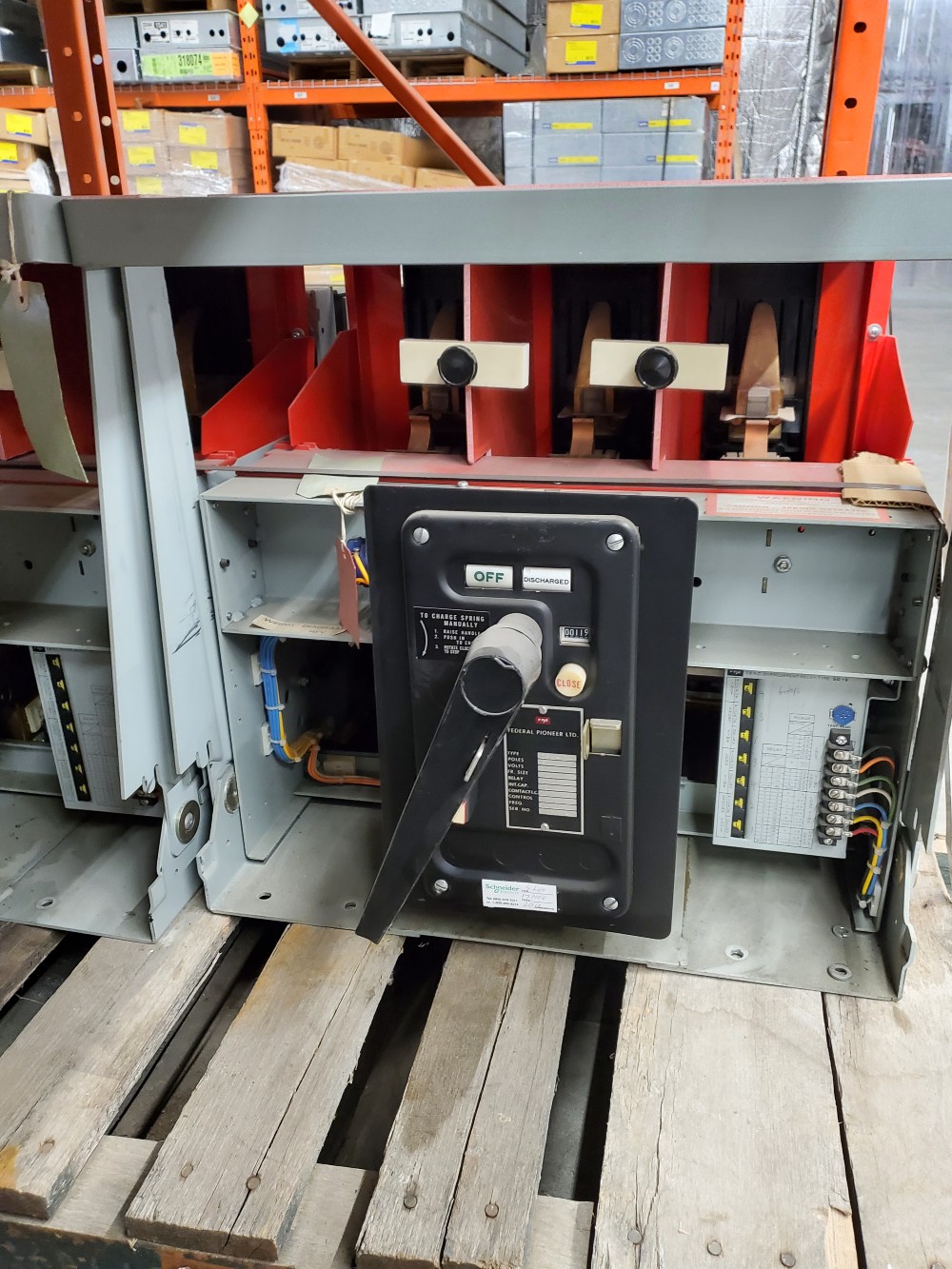 600 Amps, Federal Pacific, 25H-2, 600 Volts, 120 VAC, 3 Pole, M-OK, Draw Out (9 available) - Image 2