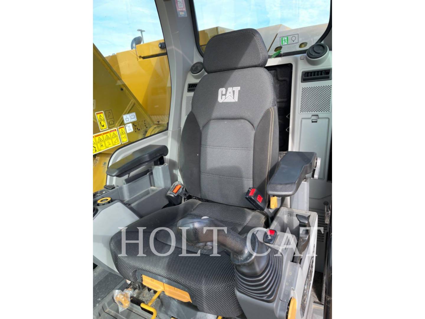 Caterpillar 325 TC, Crawler Dozer, 1278 hours, S/N: TEL30713, 2024 - Image 7
