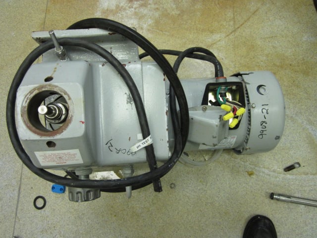 APV #15MR-8TA, Homogenizer, 15 GPH, 3 HP, 208-230-460 V - Image 1