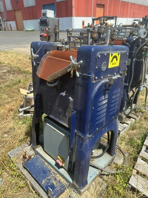 4" x 12" J.h. Day, 3 roll Mill - Image 3