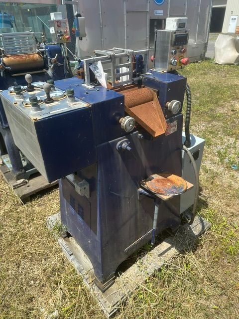 4" x 8" Keith Machinery, 3 roll Mill - Image 3