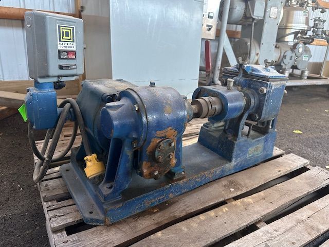 .5 gallon Readco #DA, Sigma Blade Mixer, Stainless Steel, Jacketed, Tilt Discharge, 3/4 HP, 208-220-440 V, On - Image 4